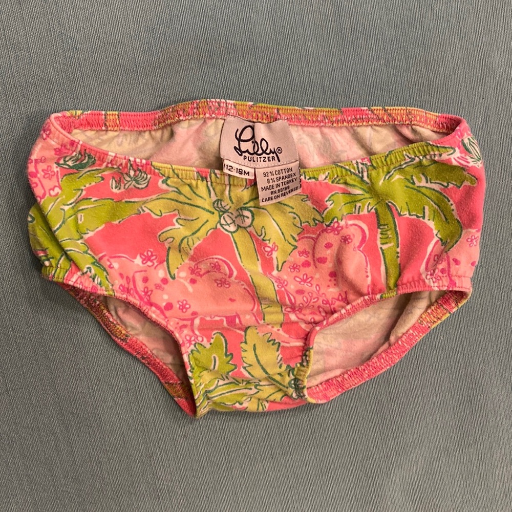 Vintage Lilly Pulitzer “Taboo” print bloomers — palm trees with elephants.